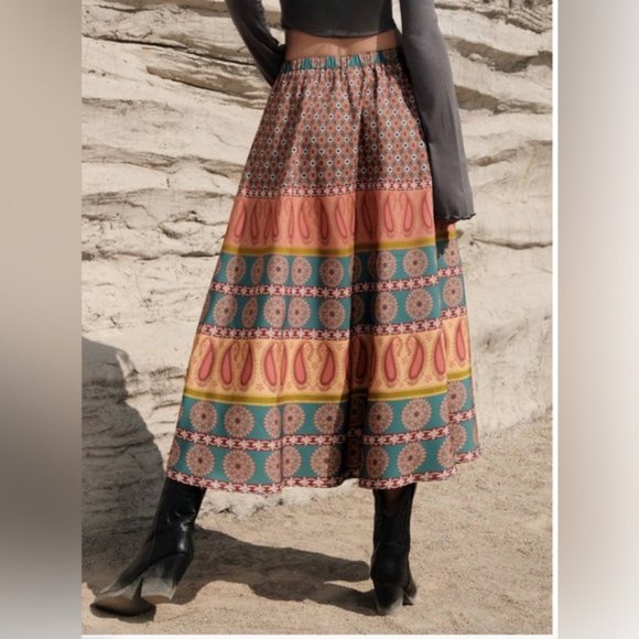 Boho Printed Western Midi Skirt With Belt - Picture 3 of 6